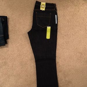 NWT Old Navy Sweetheart Boot Cut Jeans 8